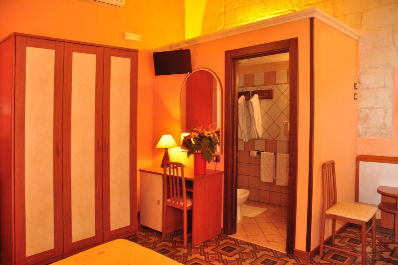 B&B Viaprimaldo Camere Otranto Exterior photo