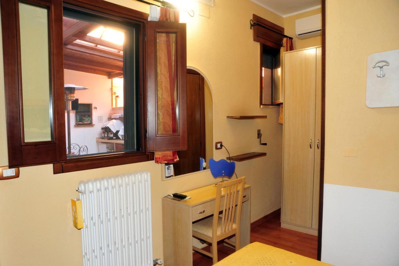B&B Viaprimaldo Camere Otranto Exterior photo