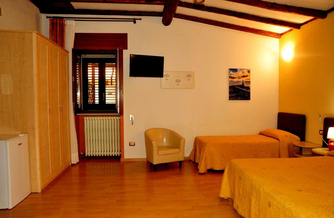 B&B Viaprimaldo Camere Otranto Exterior photo
